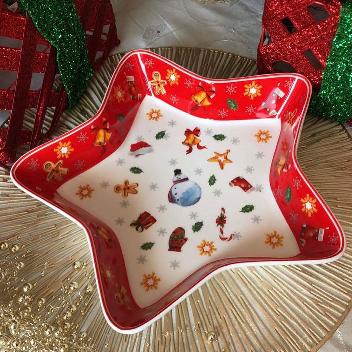 27-Piece Premium Christmas Dinnerware Set