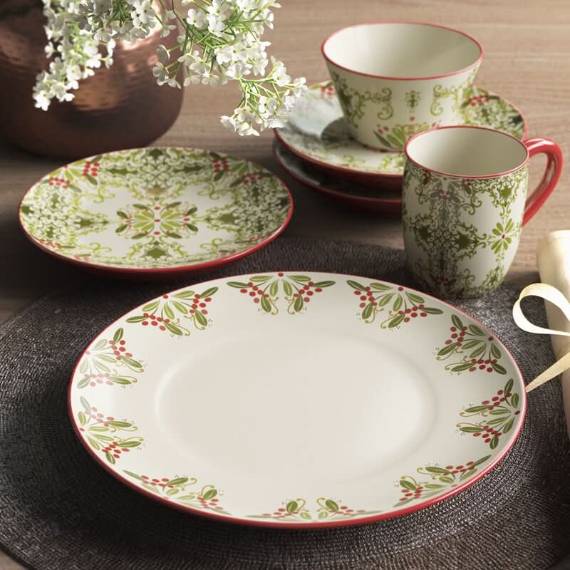 16-Piece Christmas Colours Porcelain Set – Service for 4 People