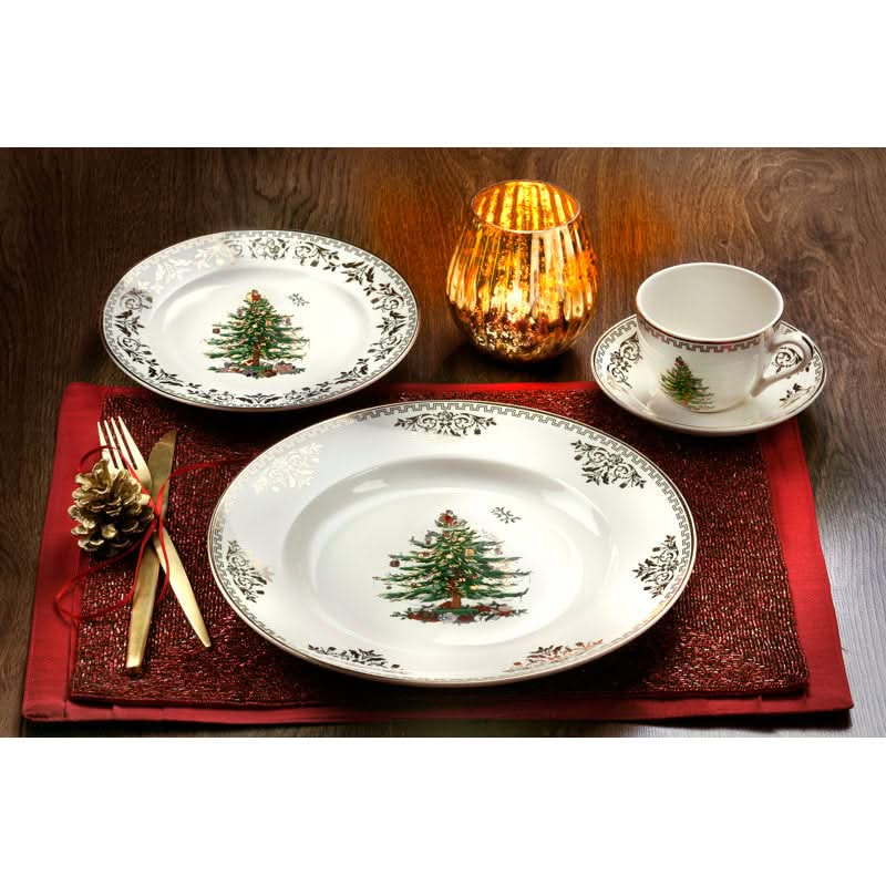 4-Piece Christmas Tree & Gold Detail Set – Service for 1 Person
