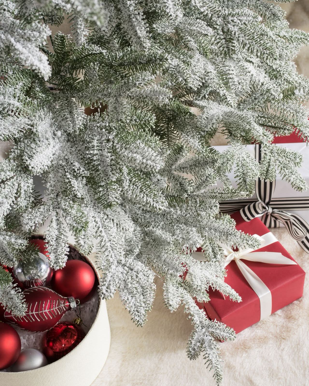 Snow-Covered Christmas Tree with Frosted Branches, Metal Stand and Built-In Micro LEDs