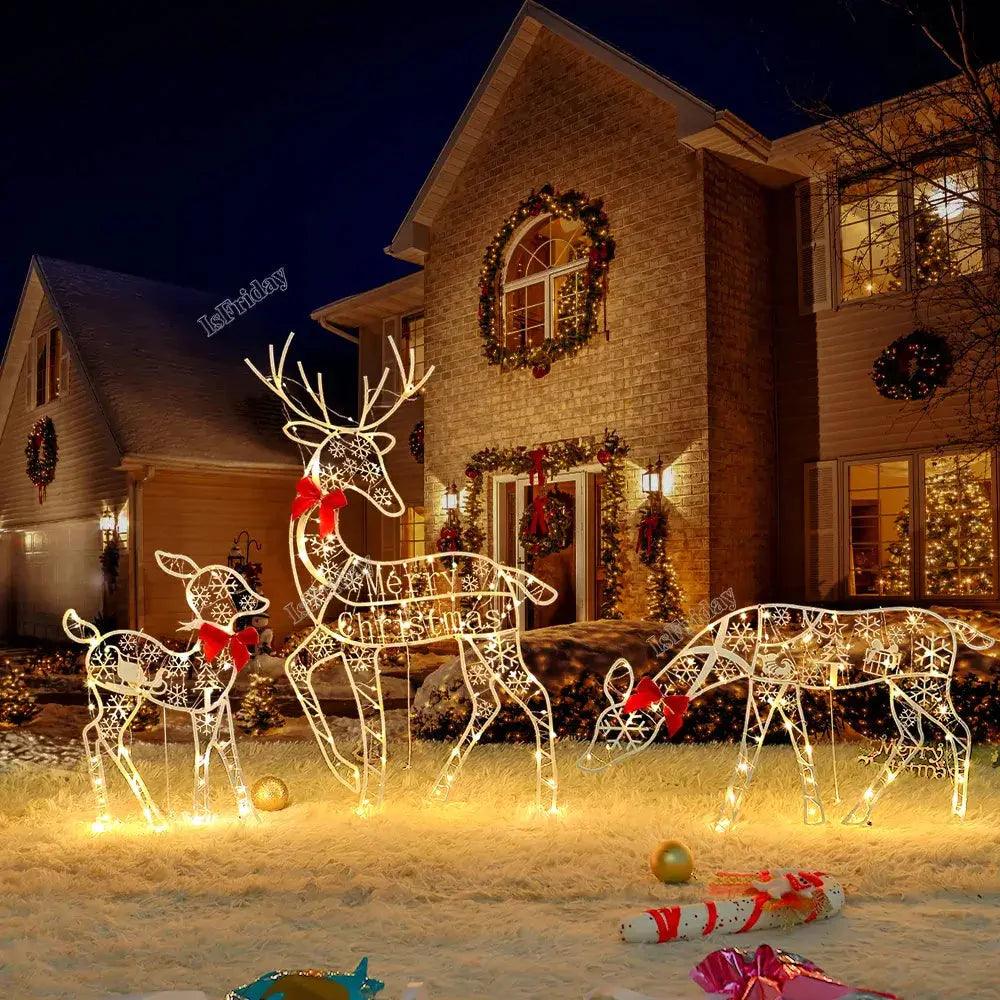 Illuminated Christmas Reindeer – Set of 3 (Dual Voltage)